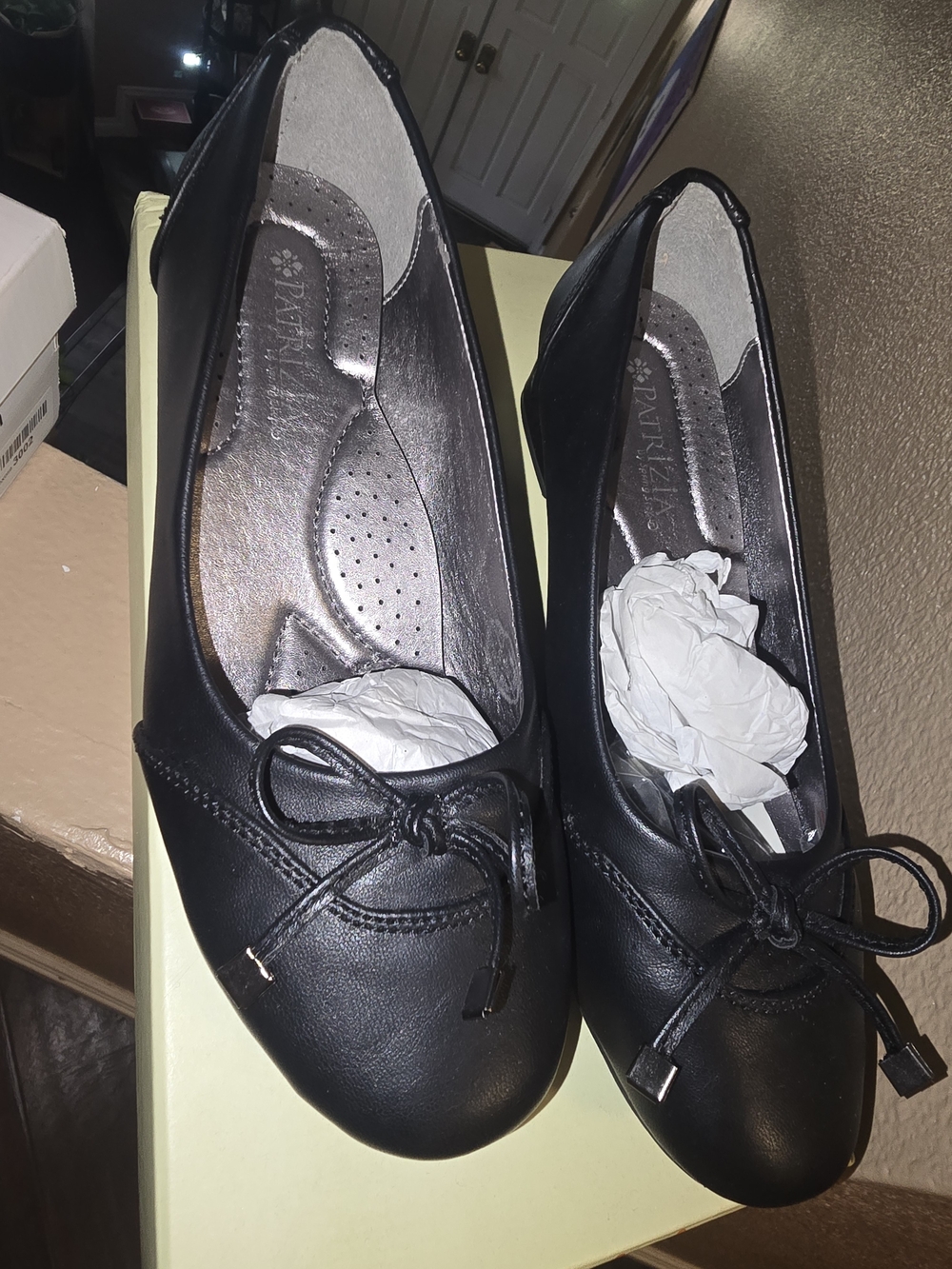 Patrizia by Spring Step Dell Black Bow Shoes Size 6.5–7 New in Box